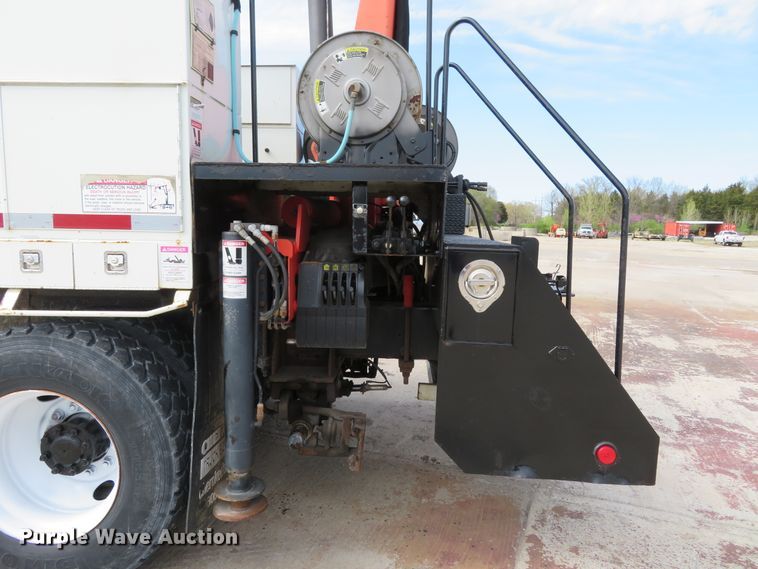 image for item FP9258 2009 International WorkStar 7400  utility / service truck