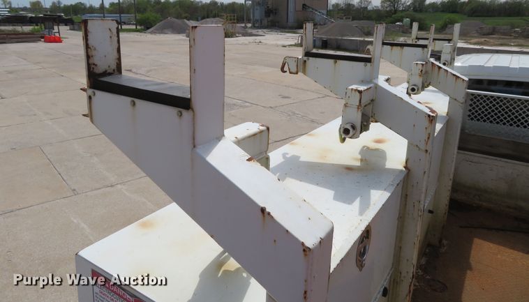 image for item FP9258 2009 International WorkStar 7400  utility / service truck