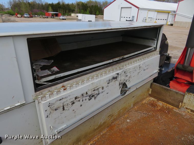 image for item FP9258 2009 International WorkStar 7400  utility / service truck