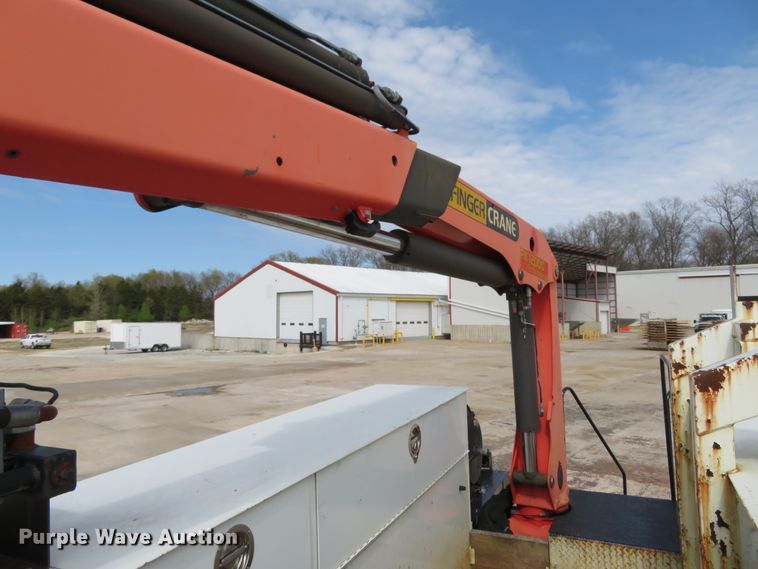 image for item FP9258 2009 International WorkStar 7400  utility / service truck