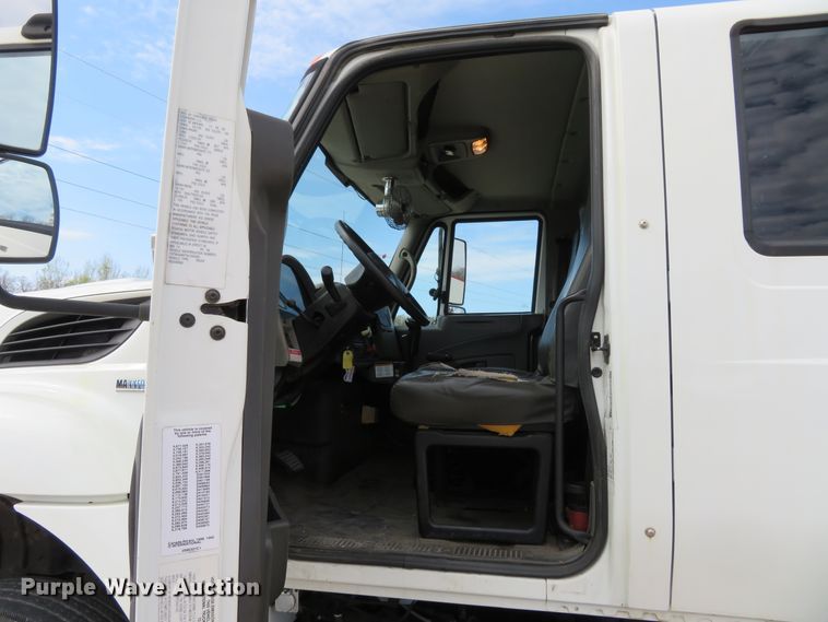 image for item FP9258 2009 International WorkStar 7400  utility / service truck
