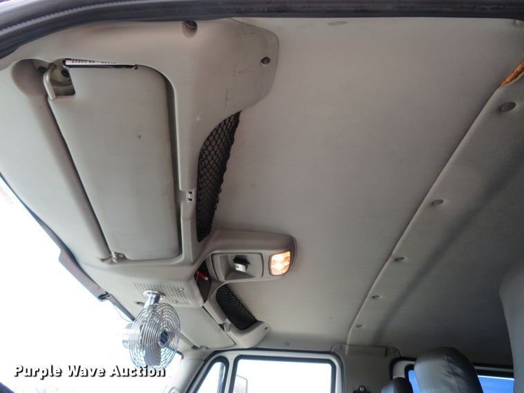 image for item FP9258 2009 International WorkStar 7400  utility / service truck