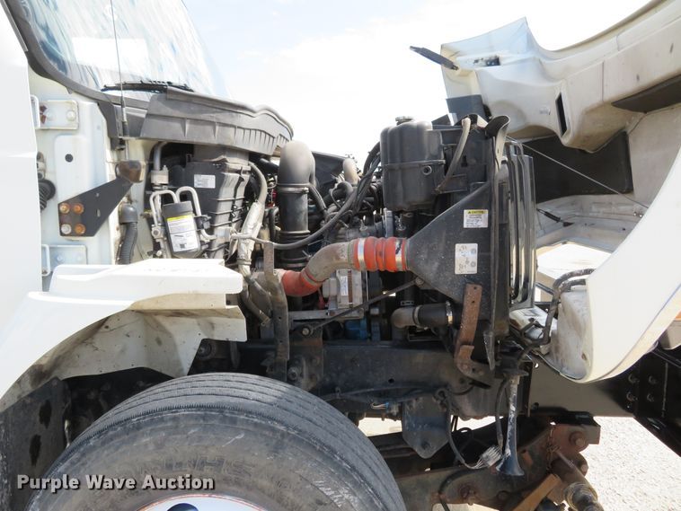 image for item FP9258 2009 International WorkStar 7400  utility / service truck