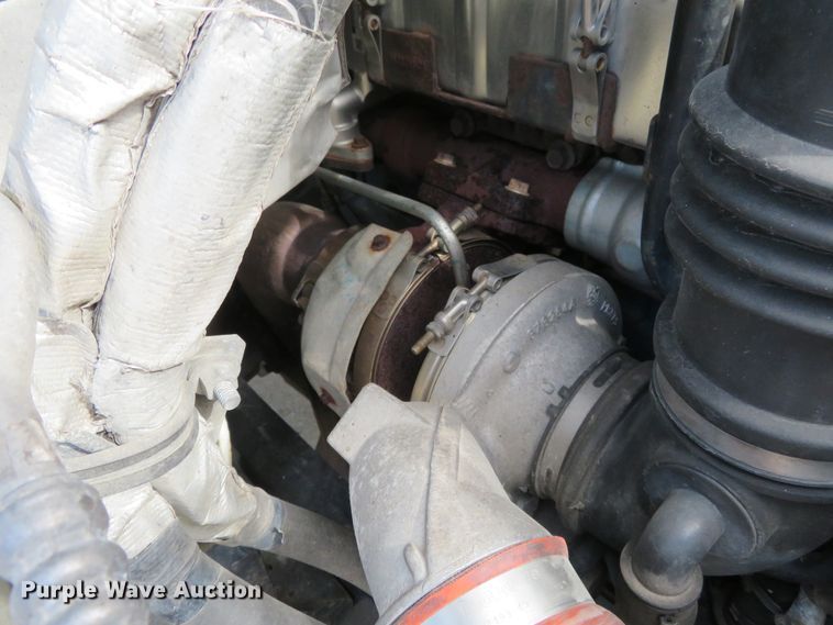 image for item FP9258 2009 International WorkStar 7400  utility / service truck