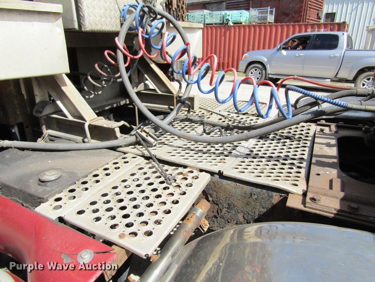 image for item GC9853 1998 Kenworth T2000  semi truck with trailer