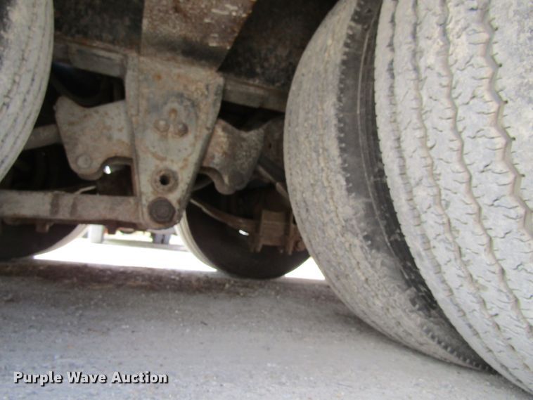 image for item GC9853 1998 Kenworth T2000  semi truck with trailer