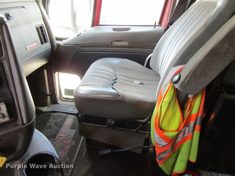 image for item GC9853 1998 Kenworth T2000  semi truck with trailer