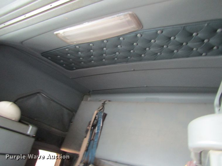 image for item GC9853 1998 Kenworth T2000  semi truck with trailer