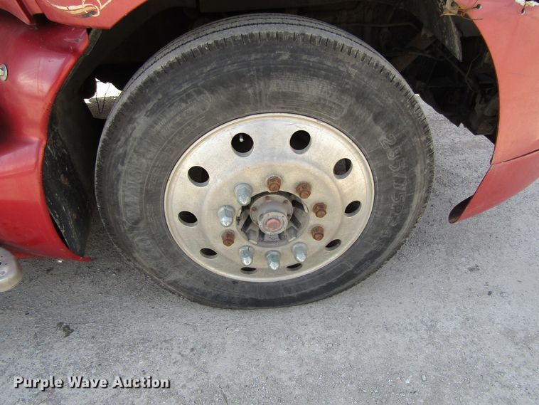 image for item GC9853 1998 Kenworth T2000  semi truck with trailer