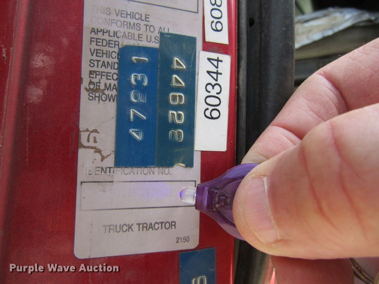 image for item GC9853 1998 Kenworth T2000  semi truck with trailer