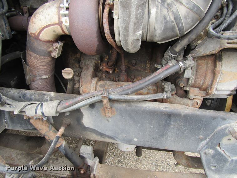 image for item GC9882 1994 Peterbilt 377  semi truck