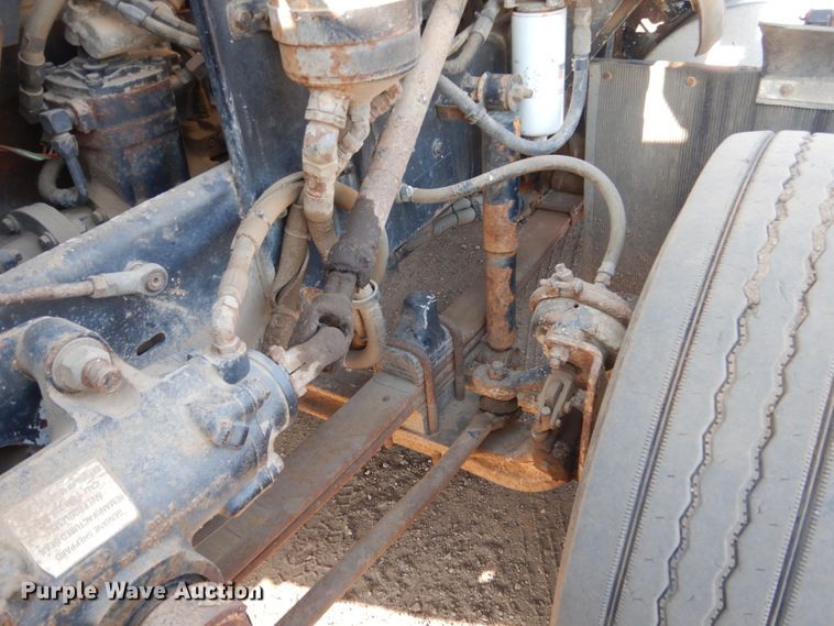 image for item HE9591 1995 Kenworth T400  semi truck