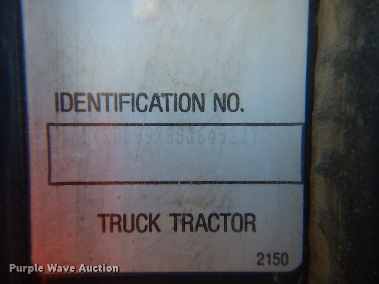 image for item HE9591 1995 Kenworth T400  semi truck