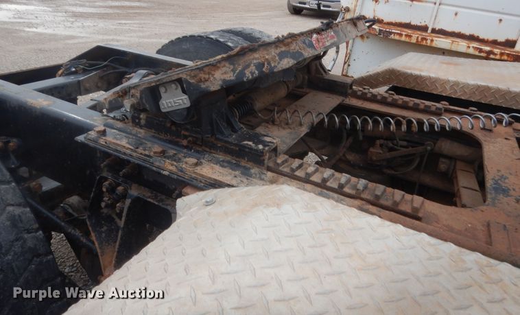 image for item HG9578 2012 Kenworth T800  semi truck