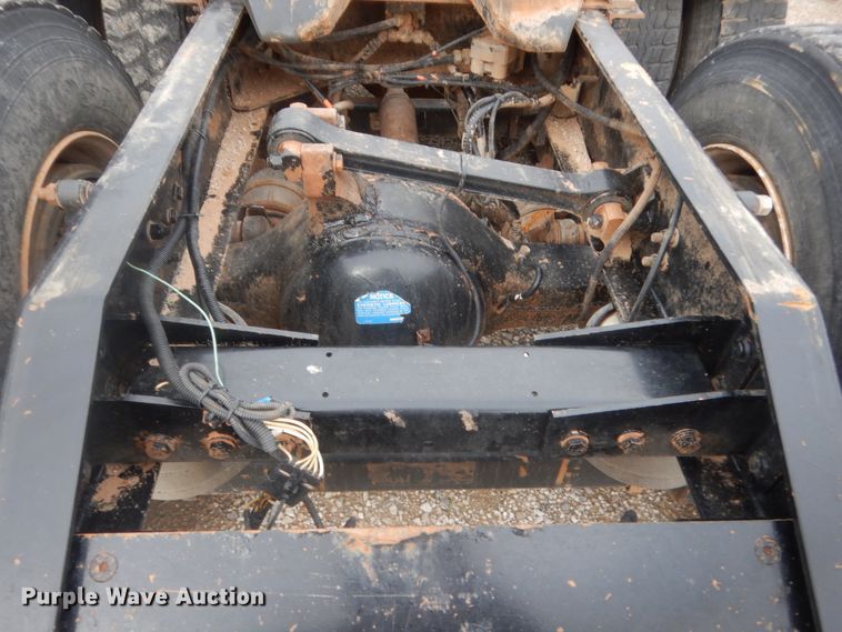 image for item HG9578 2012 Kenworth T800  semi truck