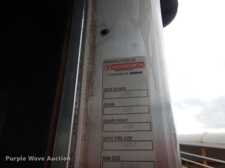 image for item HG9578 2012 Kenworth T800  semi truck