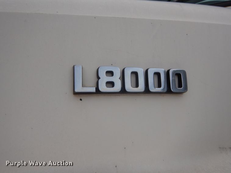 image for item HG9580 1995 Ford L8000  semi truck