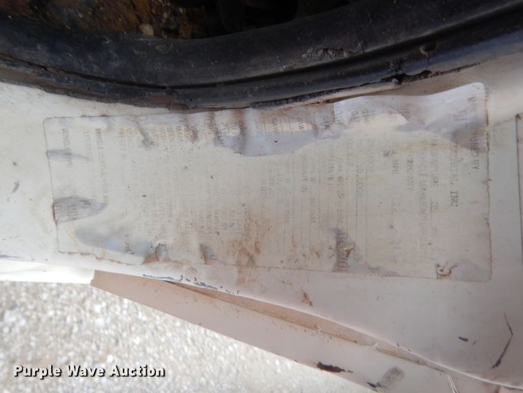 image for item HG9580 1995 Ford L8000  semi truck