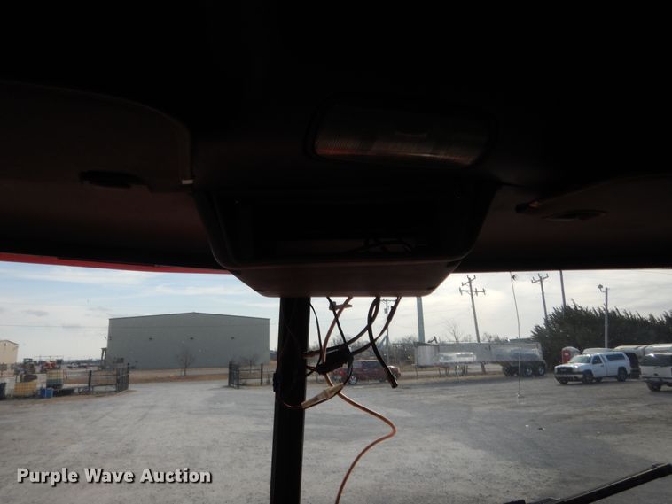 image for item HG9972 2008 Peterbilt 384  semi truck