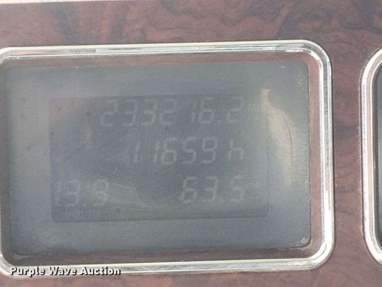 image for item HO9367 2008 Mack CHU613  semi truck