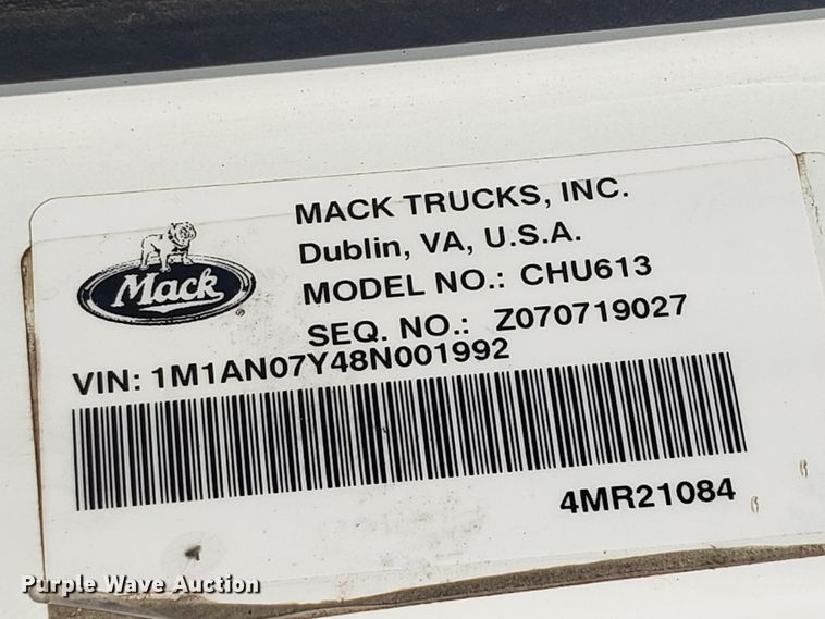 image for item HO9367 2008 Mack CHU613  semi truck