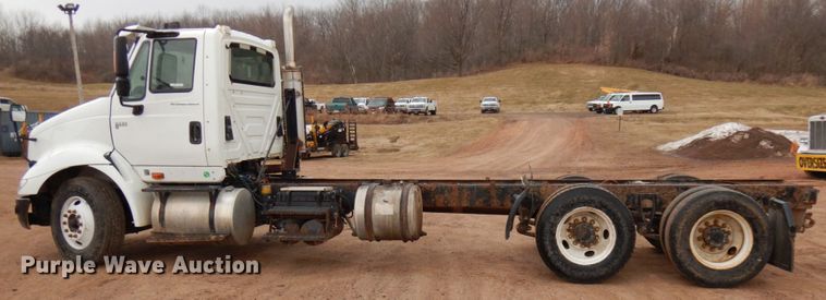image for item HR9043 2007 International 8600  truck chassis