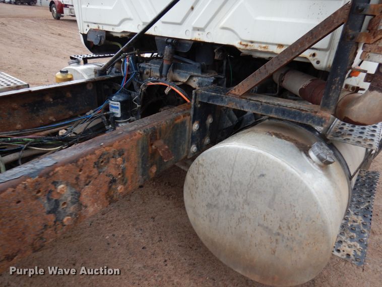 image for item HR9043 2007 International 8600  truck chassis