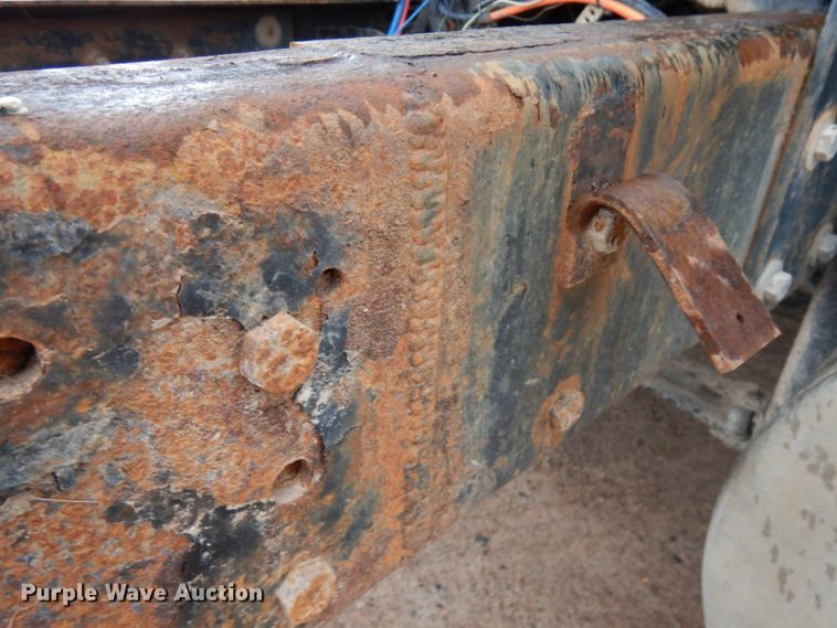 image for item HR9043 2007 International 8600  truck chassis