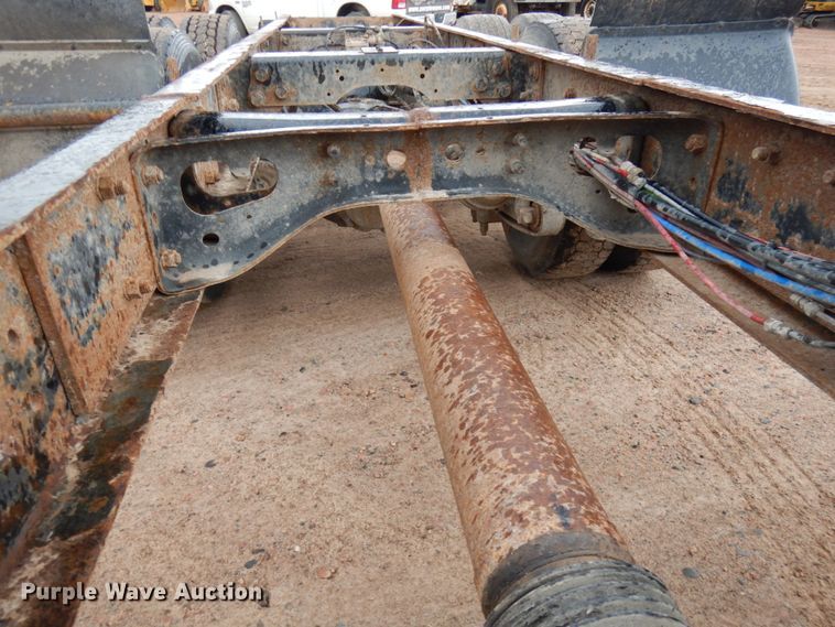 image for item HR9043 2007 International 8600  truck chassis