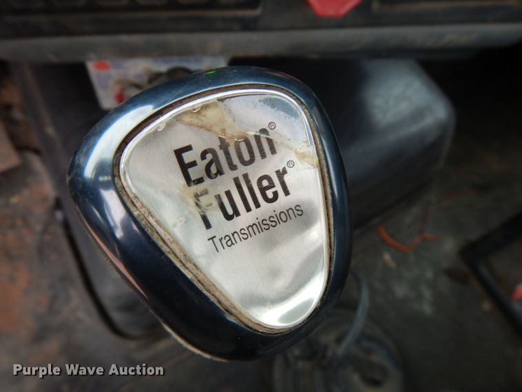 image for item HR9043 2007 International 8600  truck chassis