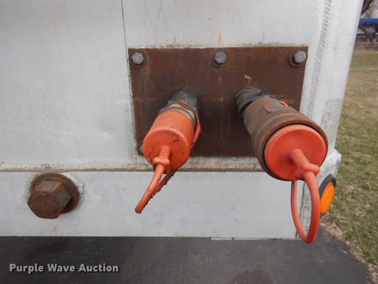 image for item HR9135 2009 J-Mark live bottom trailer