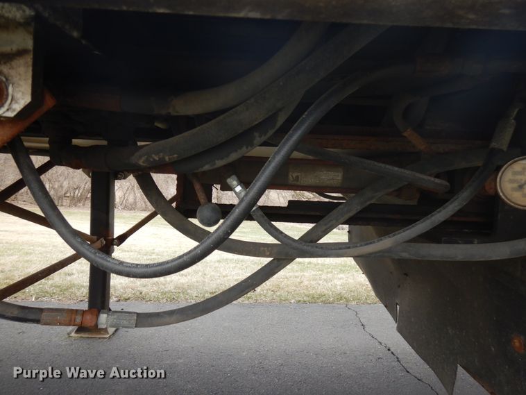 image for item HR9135 2009 J-Mark live bottom trailer