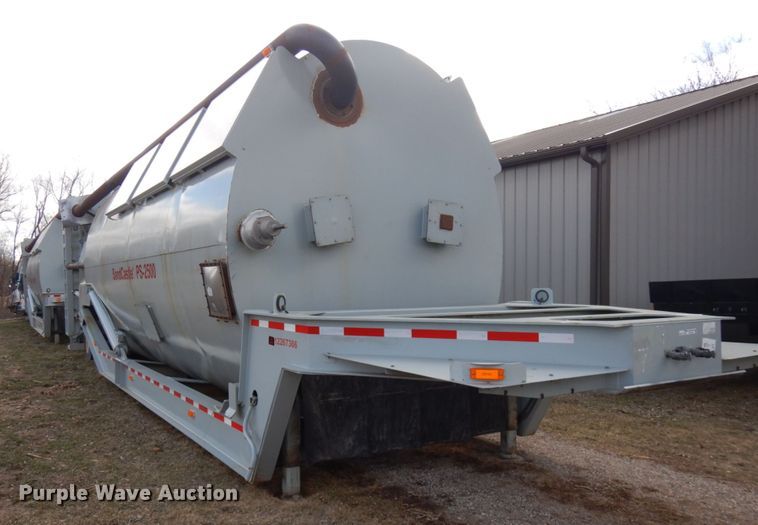 image for item HR9136 2013 Mertz 101893543 sand silo trailer