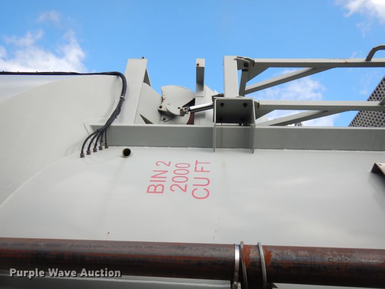 image for item HR9136 2013 Mertz 101893543 sand silo trailer