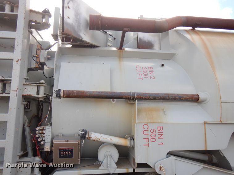 image for item HR9136 2013 Mertz 101893543 sand silo trailer