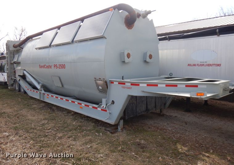 image for item HR9137 2013 Mertz 101893543 sand silo trailer