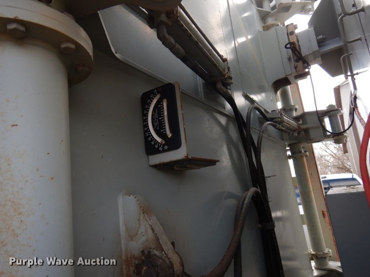 image for item HR9137 2013 Mertz 101893543 sand silo trailer