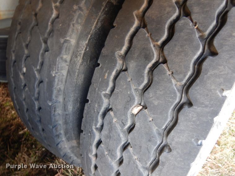 image for item HR9137 2013 Mertz 101893543 sand silo trailer