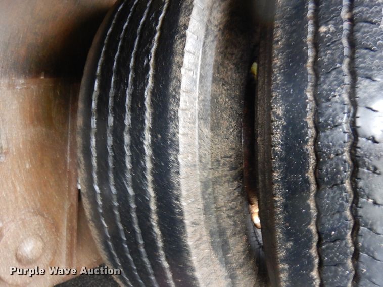 image for item HR9187 1990 Load King 403DFP  lowboy equipment trailer