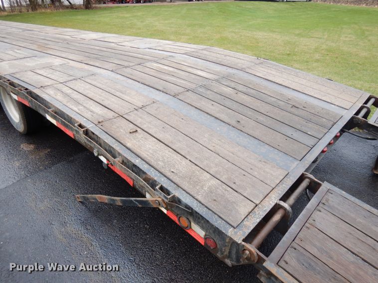 image for item HR9189 2015 B & B  drop deck trailer