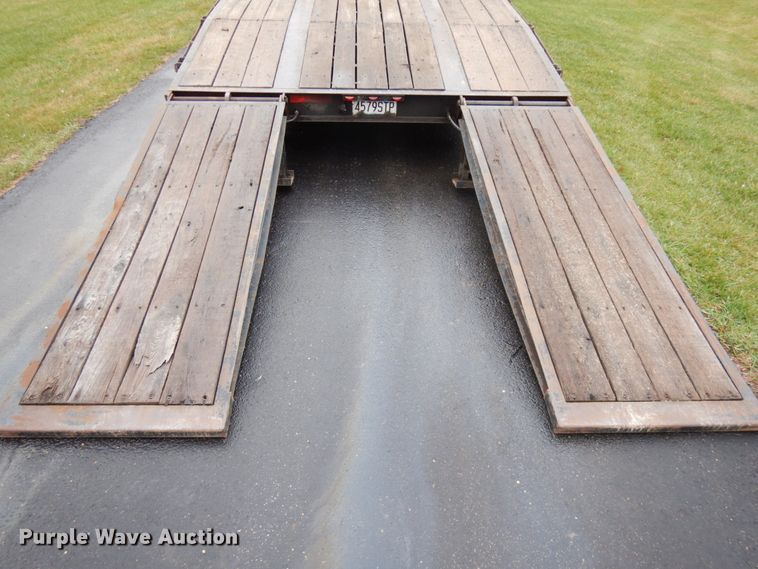 image for item HR9189 2015 B & B  drop deck trailer
