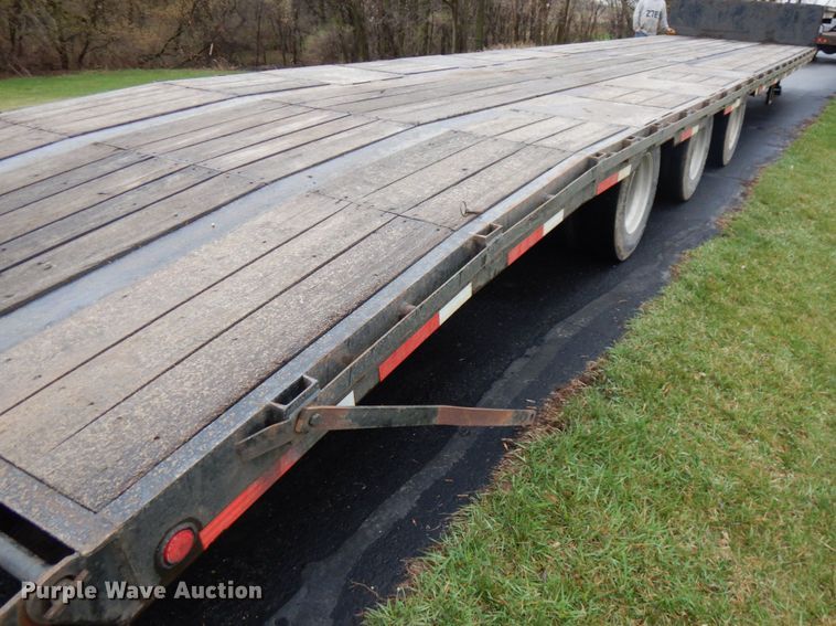 image for item HR9189 2015 B & B  drop deck trailer