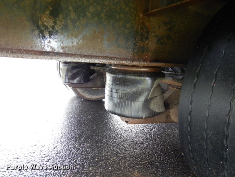 image for item HR9189 2015 B & B  drop deck trailer