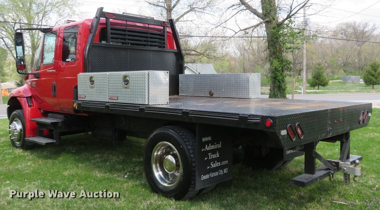 image for item HV9734 2003 International 4300  Crew Cab flatbed truck