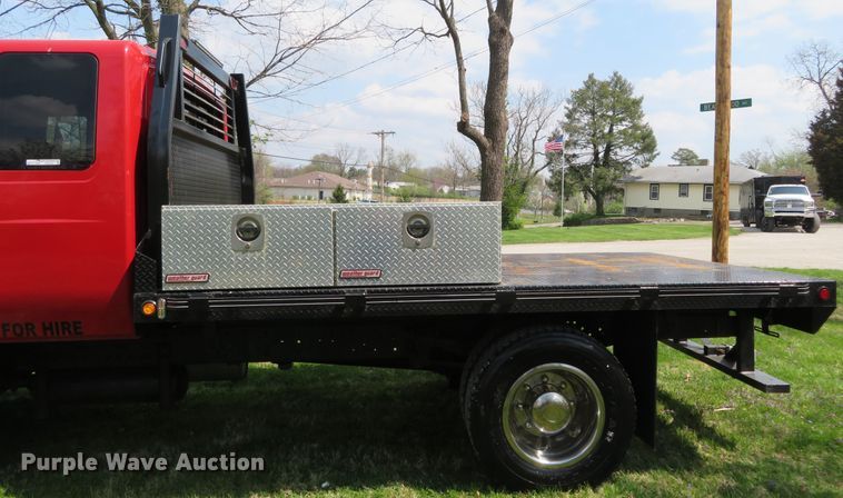 image for item HV9734 2003 International 4300  Crew Cab flatbed truck