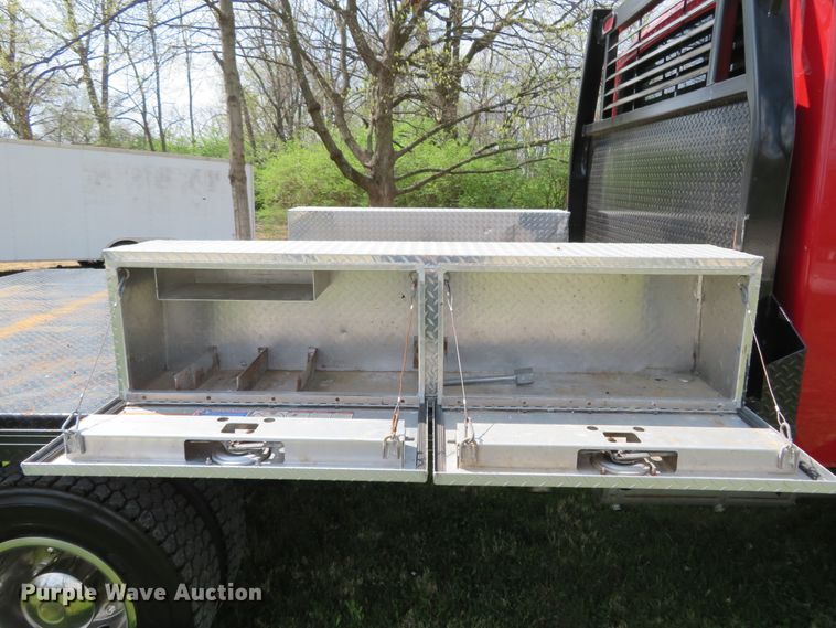 image for item HV9734 2003 International 4300  Crew Cab flatbed truck