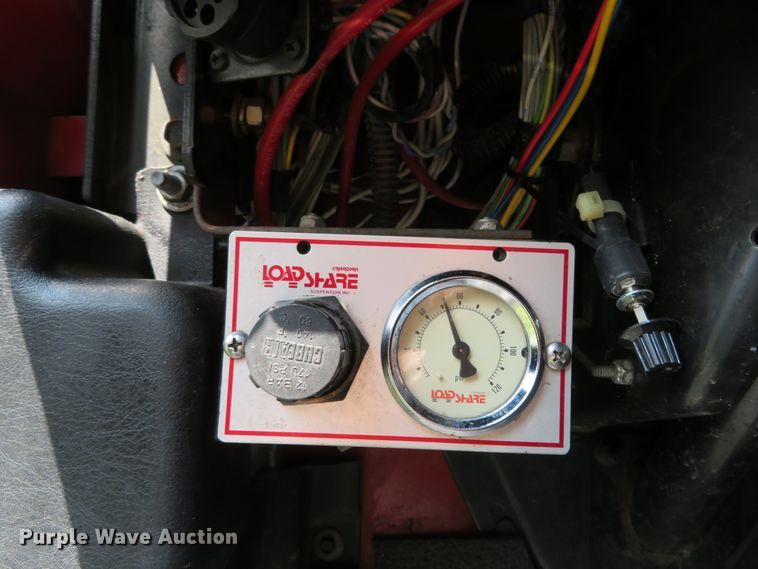 image for item HV9734 2003 International 4300  Crew Cab flatbed truck