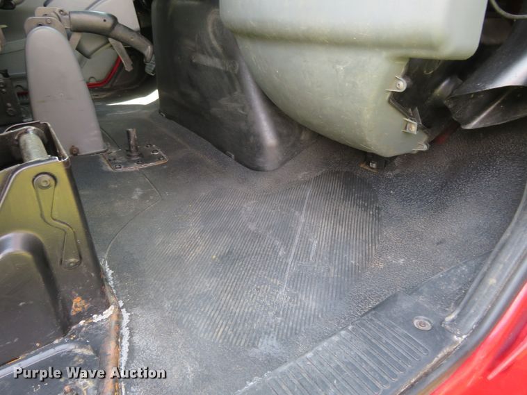 image for item HV9734 2003 International 4300  Crew Cab flatbed truck