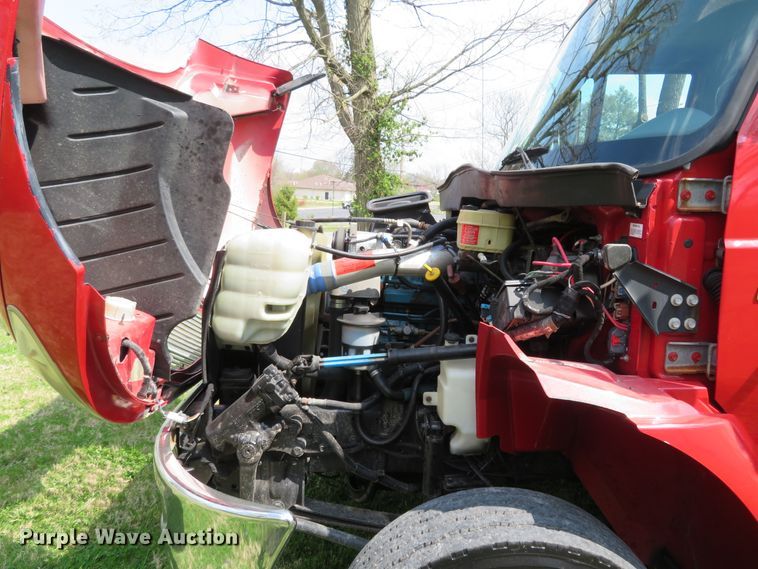 image for item HV9734 2003 International 4300  Crew Cab flatbed truck