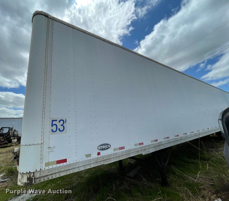 image for item II9402 2005 Strick dry van trailer